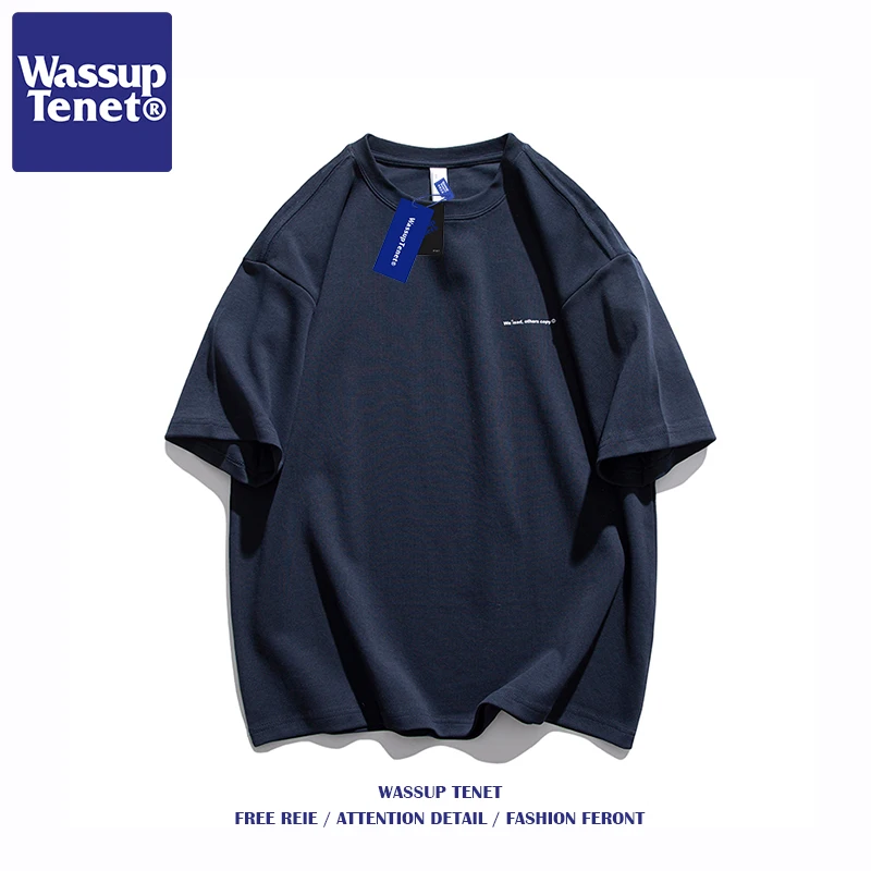 オフィスカジュアルのTシャツはどう選ぶ？シンプルな夏の1着が通勤に救う理由