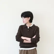 極上の柔らかさ 羊毛混ポロネックニットセーター【グレー・麻花編み・重ね着対応】