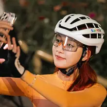 超軽量サイクリングヘルメット【男女兼用・ロードバイク・マウンテンバイク用】