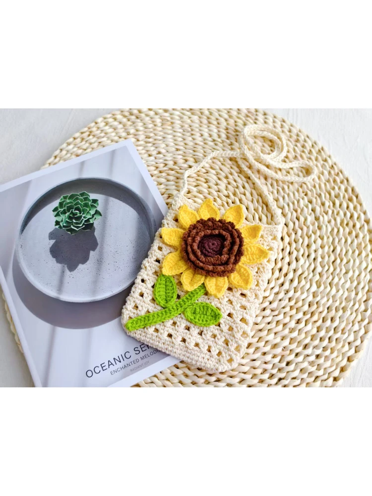 手編みの花柄透かしスマホケース：レトロな青春風デザインで日常使いに最適な選択