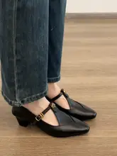 牛革製 アンクルストラップの浅口ハイヒール【ブラック・フラワーリボン・レトロデザイン・太ヒール】