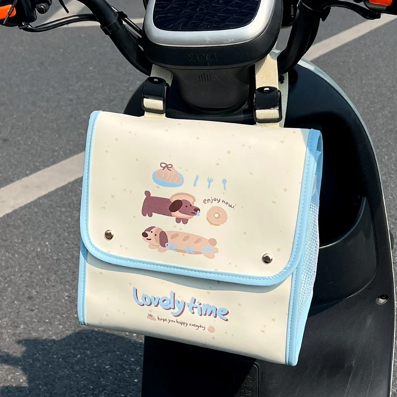 モペードとスクーターの違いを知りたい！そんなとき、どんなハンギングバッグが最適か？