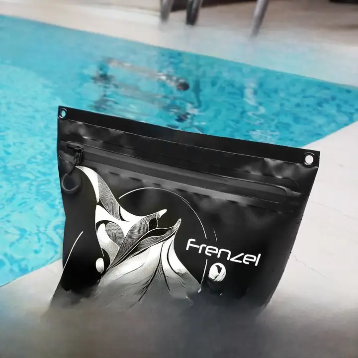 Scubapro 大容量防水バッグ【スイミング・浮潜用・手提げ・斜め掛け可能】
