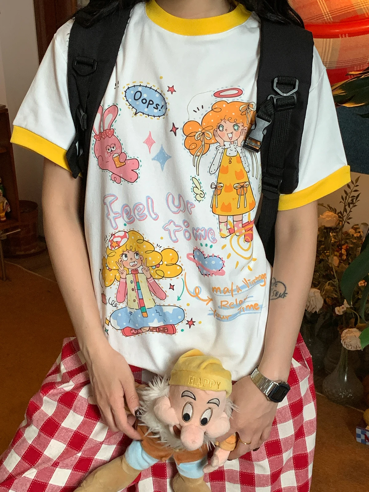 可愛いカートンデザインの短袖Tシャツ：キャラクターTシャツの売れ行きと実用性を解説