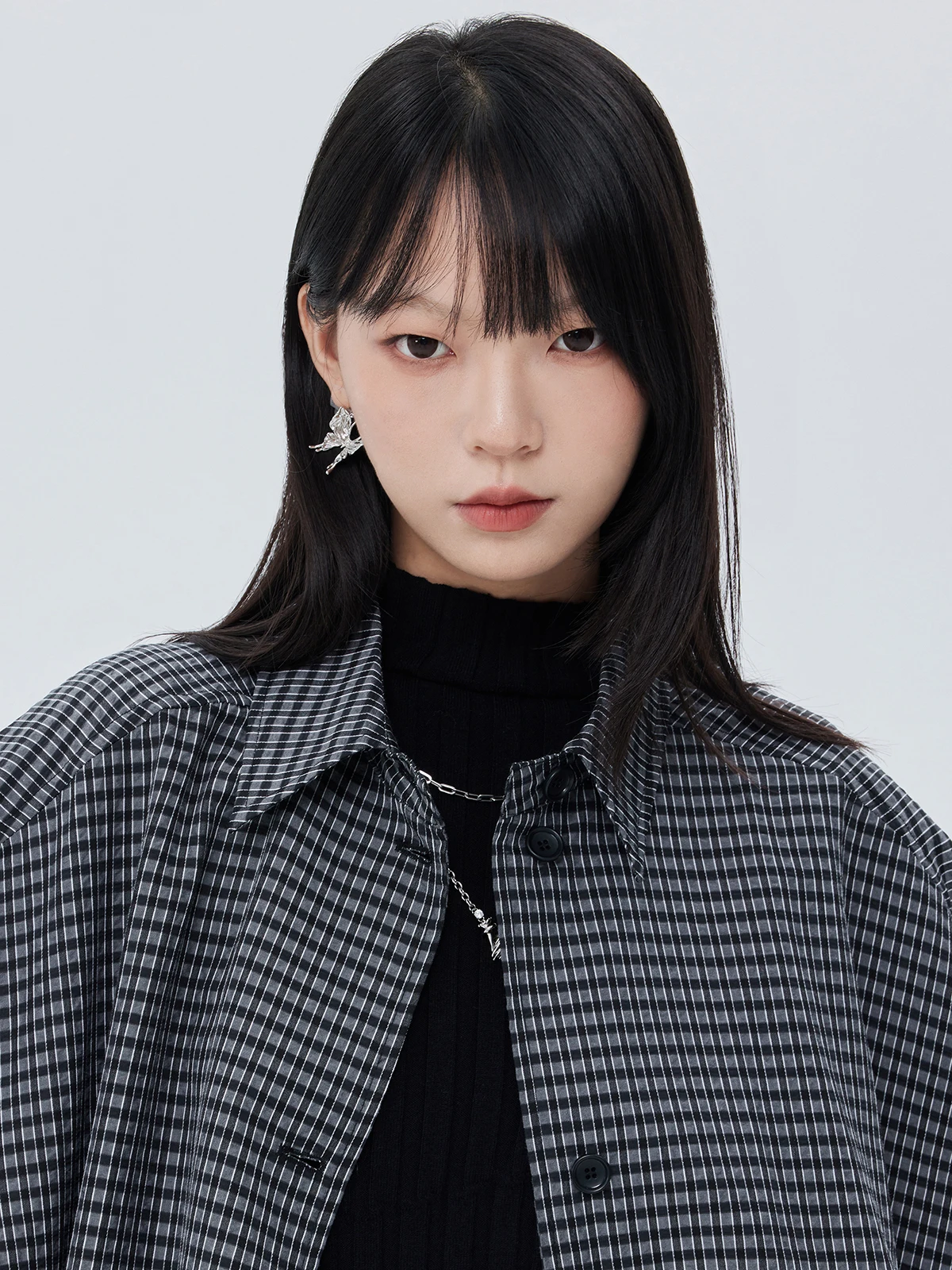 大人可愛い服 50代コーデ | チェックコートの選び方と自然な可愛さの実現法