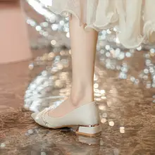 パール付き 低ヒール スクエアトゥ シューズ【大きいサイズ・秋用・女性用】（セットアップ対応）