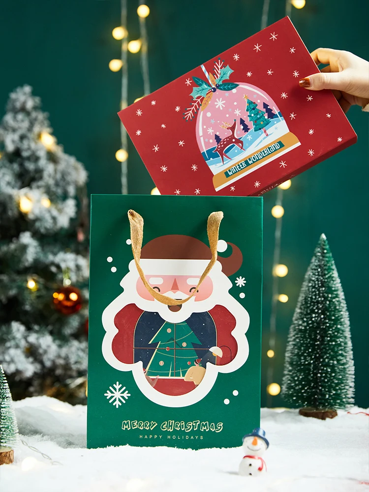 クリスマス用手提げバッグ：贈り物やお菓子の包装に最適な小型サブバッグの使い方