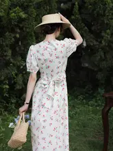 フレンチスタイルのラウンドネックコットンフラワープリントロングドレス