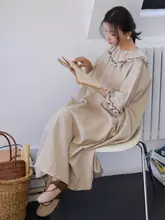 TIONGTIONG 刺繍飾り付きドロップショルダーワンピース【フリル袖・夏用・ゆったりデザイン】