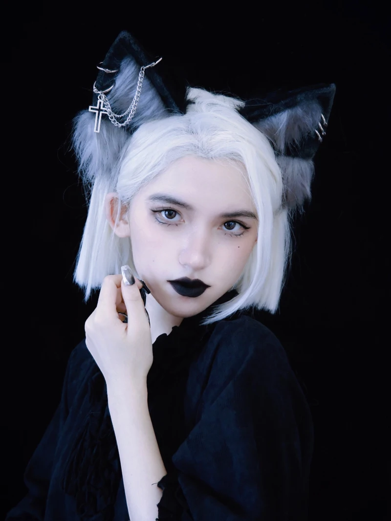 かっこいい ミディアム レイヤー ウルフ と ボブ レイヤー ウルフ を選ぶとき、実はヘアバンドが鍵を握っている？