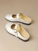 パールデザインのフラット女性用サンダル【夏用・オープントゥ・極上の柔らかさ】