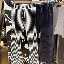 ネイビーストライプのハイウエストワイドパンツ【ため息が出るような感・フレアシルエット】（セットアップ対応）