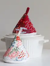 鍋のふたカバー 三角形 耐熱 キッチン 鍋の持ち手 刺繍 ソフトグリップマット