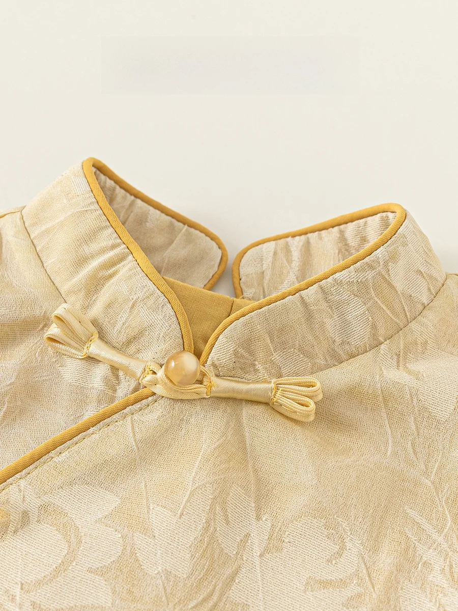 赤ちゃんの法事服にどんな女の子のドレスがおすすめ？新中式の夏用立襟ドレスが解決する3つの悩み