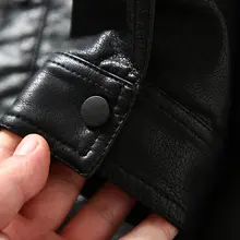 高級水洗PUレザー ライチ模様の肌触りが滑らかな秋用メンズ翻领ジャケット