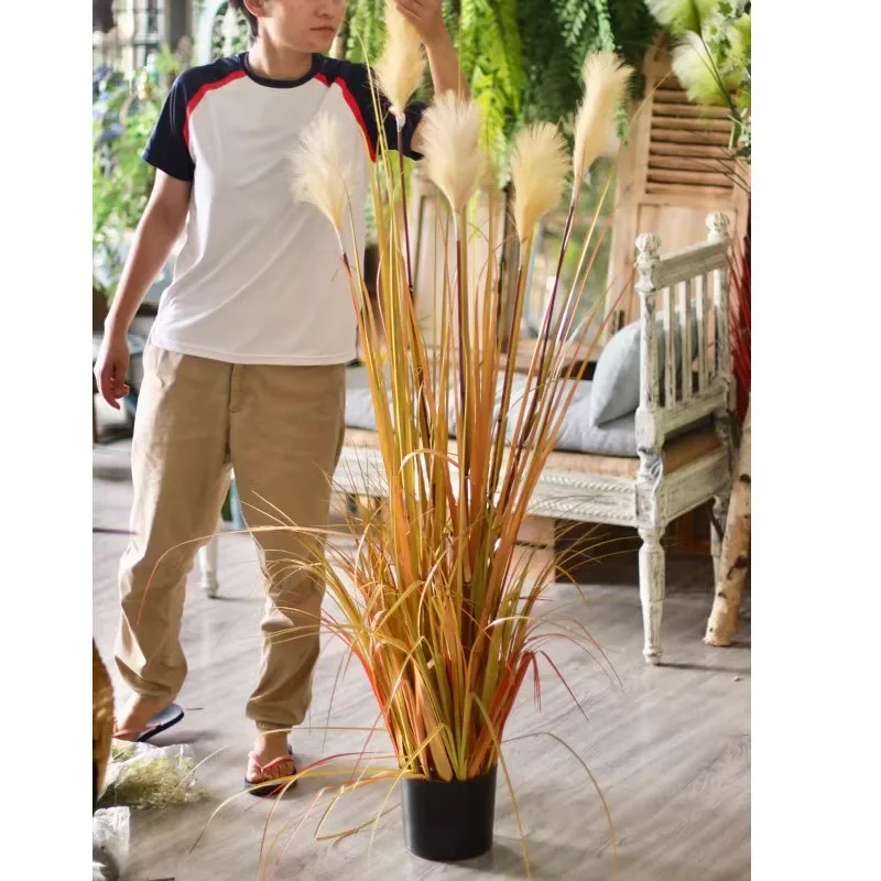 人工観葉植物をどう選ぶ？リアルなデ  ザインと暮らしの調和を実現する1つの答え