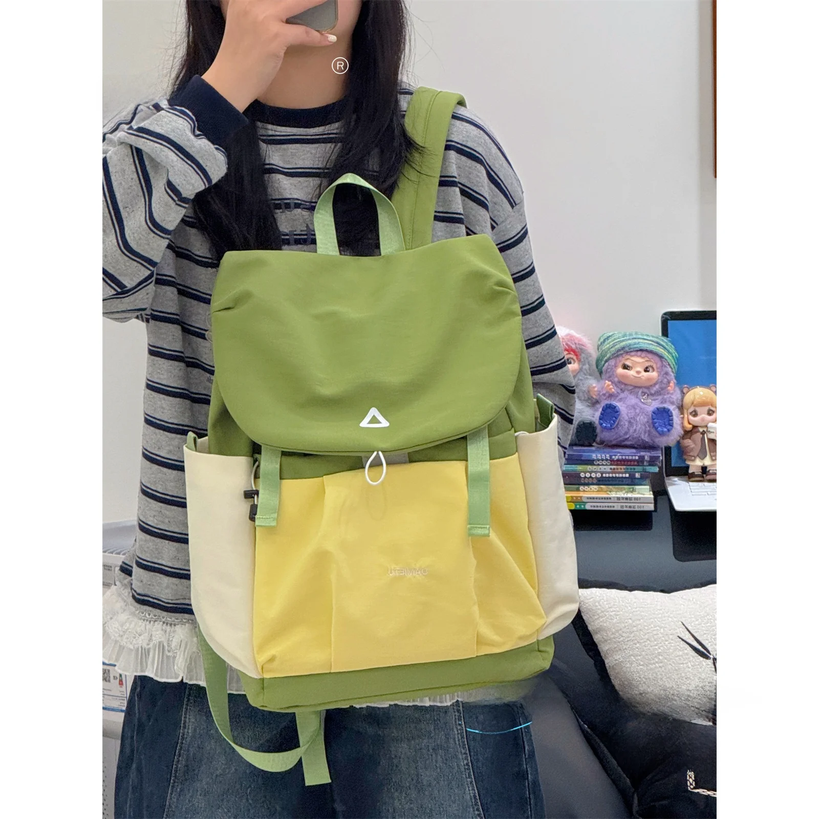 徒歩キャンプ バックパック おすすめは？軽量で通気性も優れた大容量防水バックパックが今人気！