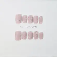 華やかな薔薇デザインの手描きネイル【高級感・個性的】
