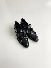 パンキースタイル マリージェーンシューズ【一文字ストラップ・金属装飾・太ヒール】
