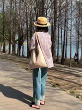 ヴィンテージ風ウォッシュ加工ハイウエストストレートジーンズ【洗練されたデザイン・快適・女性用】