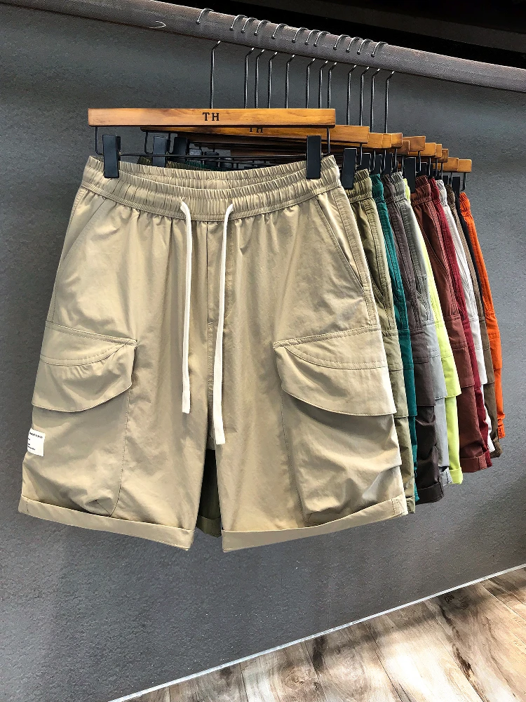 キャンプ レディース コーデ としてのアウトドアワークショートパンツ：ヴィンテージスタイルの涼感設計と実用性