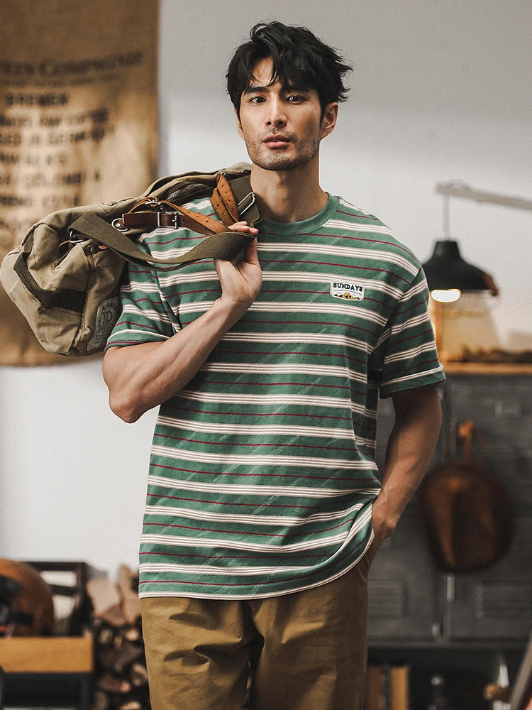 メンズ ストライプ柄 Tシャツ はどんな場面で着用するのか？
