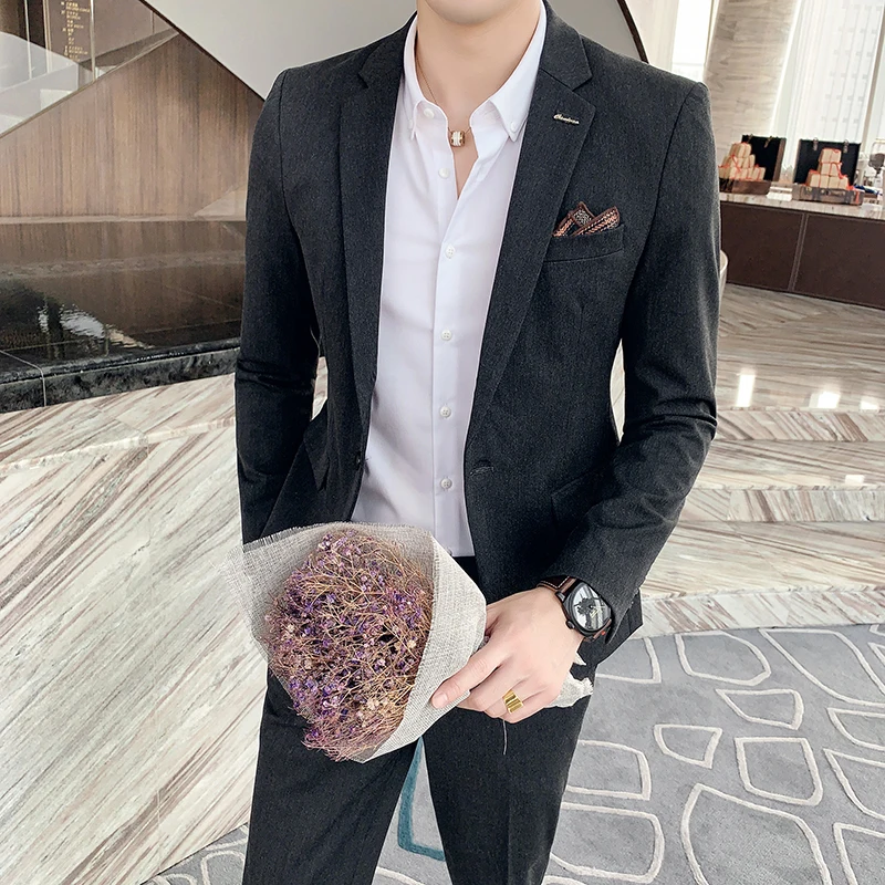 メンズスリムフィットカジュアルジャケット：20代男性向けの落ち着いたデザインと実用性