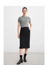 シンプルなデザインのラウンドネックニットTシャツ【夏用・コットン】【セットアップ対応】