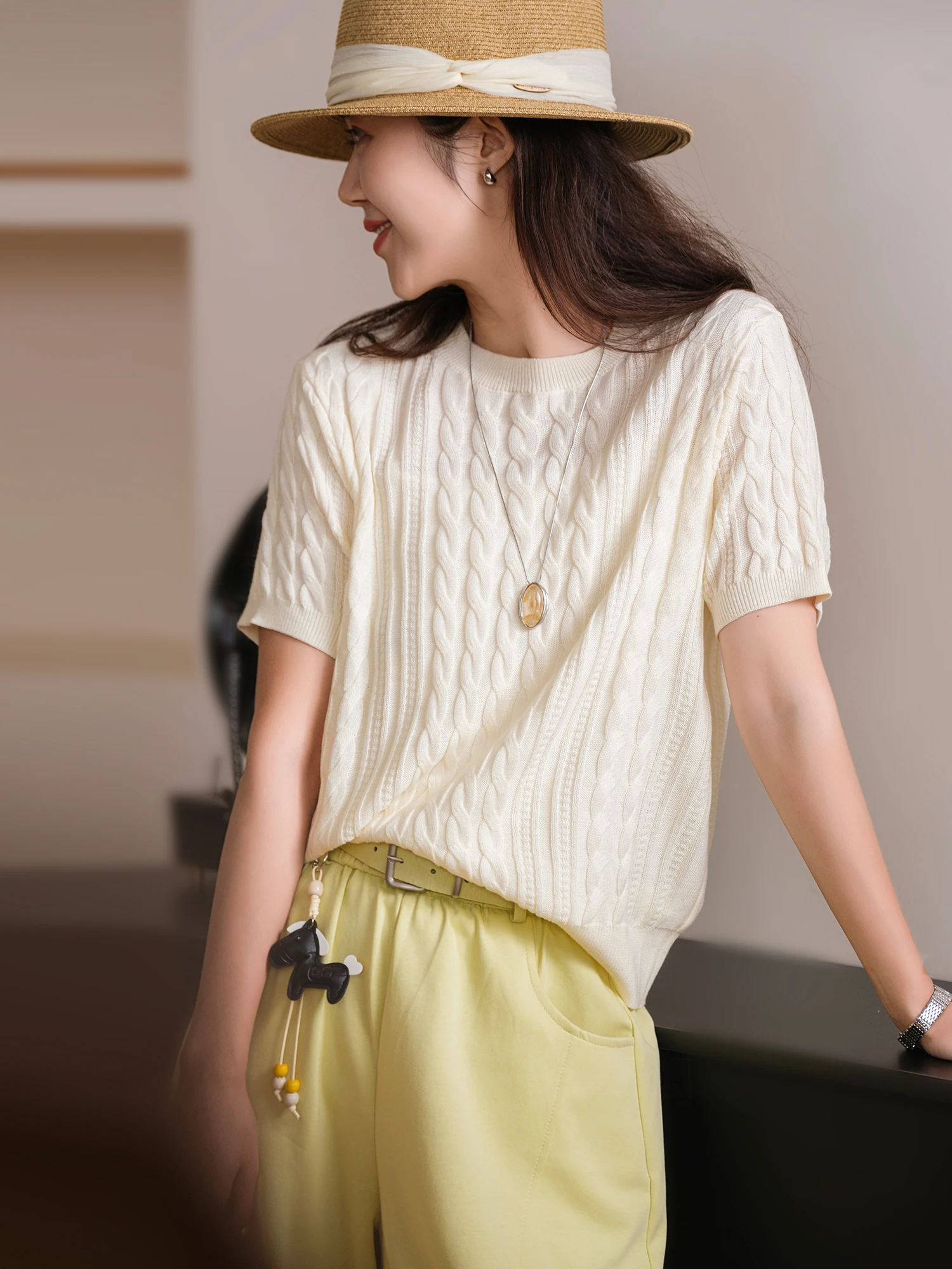 crochetと編みニットの違いを知れば、どんなニットに出会うべきか？