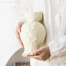 フレンチリボンデザインの陶器花瓶【シンプル・レトロ・インテリア装飾用】