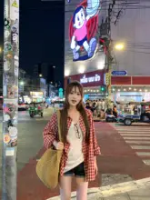 レディース赤いチェック柄シャツ【夏用・フィット・薄手・カーディガンスタイル】（セットアップ対応）
