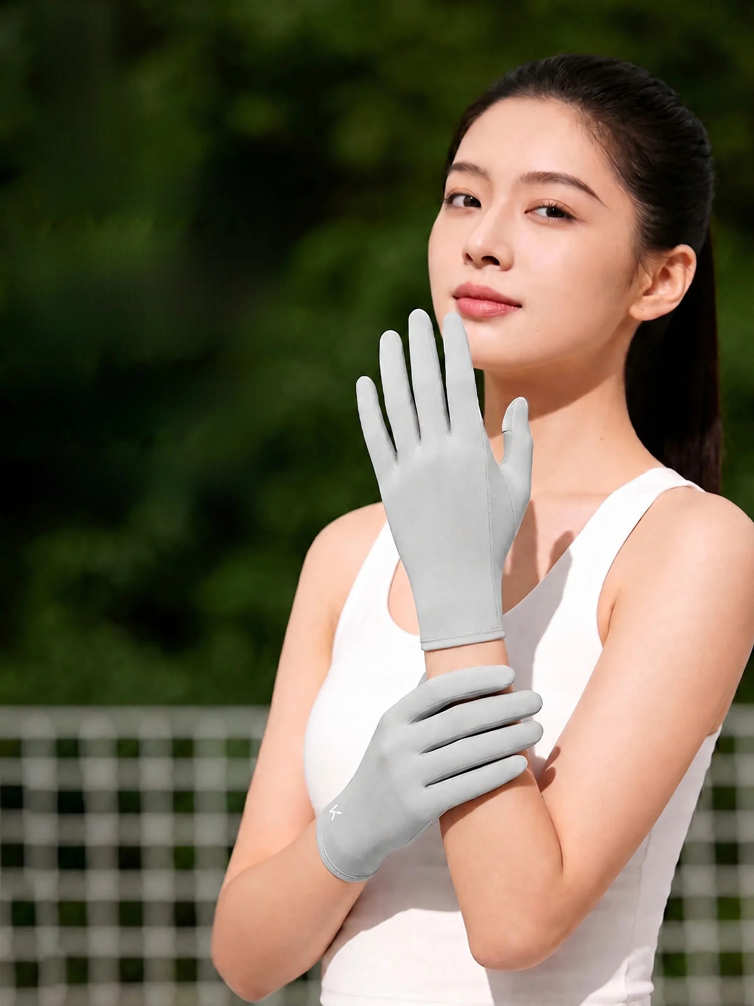Keep サマー冷感手袋：通気性とタッチスクリーン対応で手荒れ予防