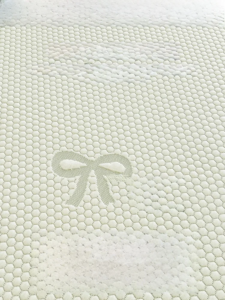 冷感寝具とは？夏用アイスシルク敷き布団カバーの実際の効果と使い方