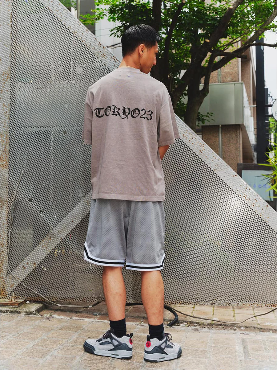水洗染色の復古風Tシャツ：色あせ防止と復活に適した純棉素材の実態