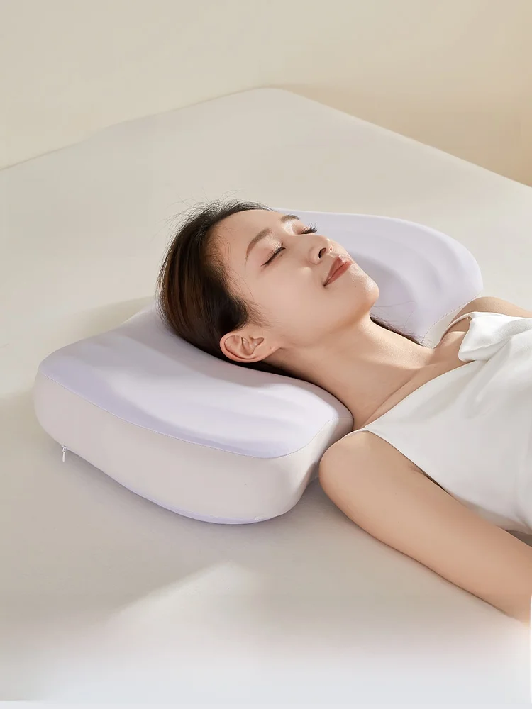 睡眠の質を上げるおうち時間アイテムは、本当に枕から始まる？