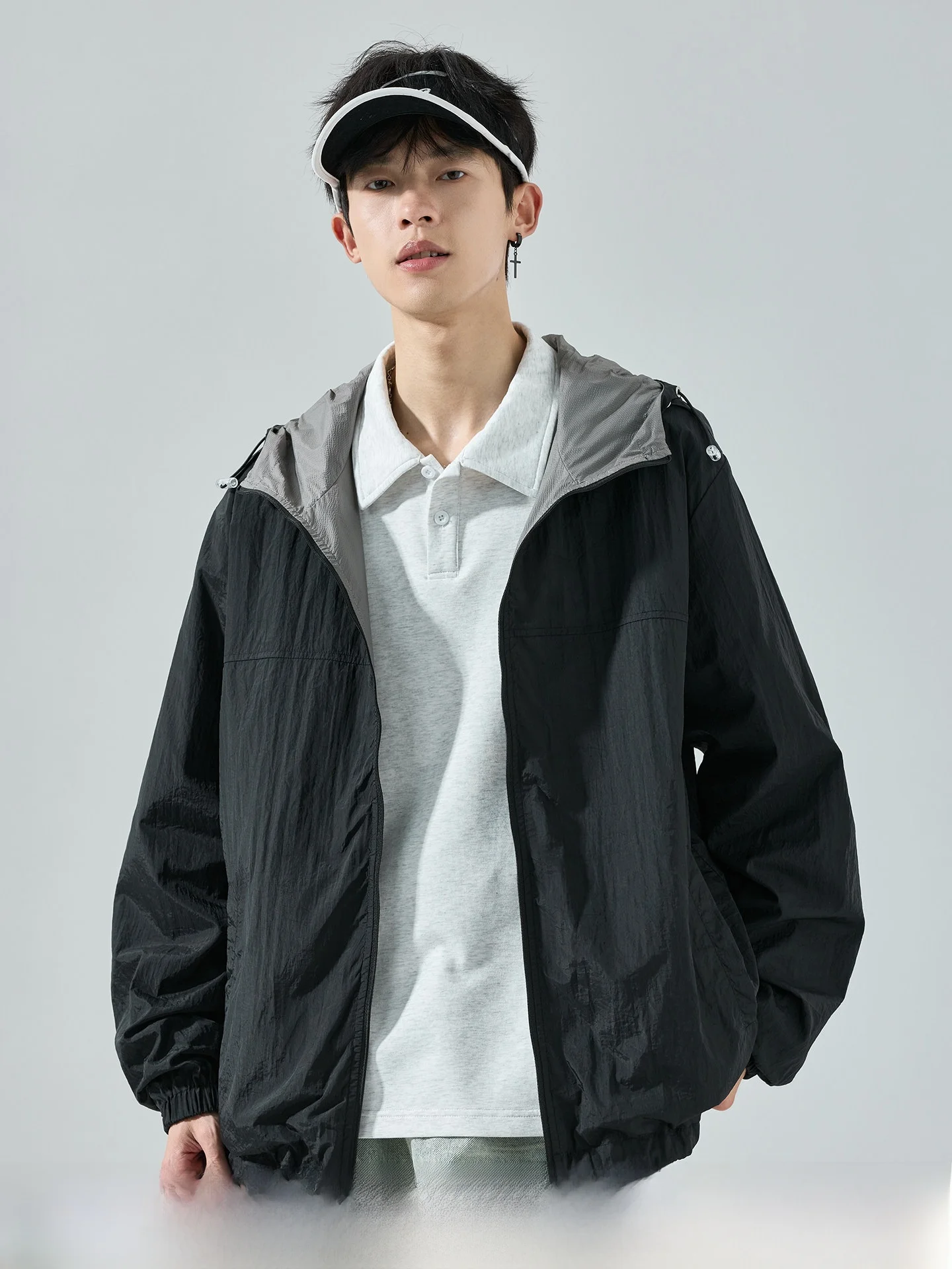 男性用アウトドア防晒服：日焼け止めと虫除けを1本で解決する夏の必須アイテム