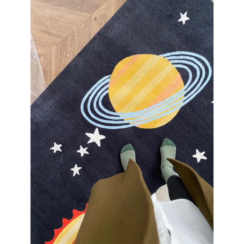 深い青色の星柄ラグ：子供部屋・リビングで遊び場を快適に