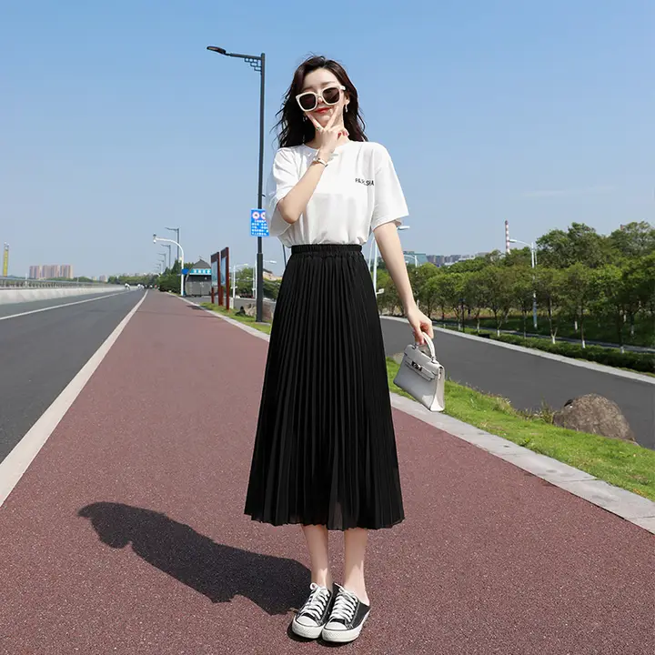 高腰デザインの夏用黒色シフォン百褶スカート【Aライン・膝下丈・極上の柔らかさ】（セットアップ対応）