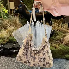 キャンバス刺繍の女性用サイドバッグ【個性的なデザイン・ショルダータイプ】