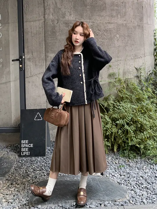 グレーのダブルフェイスカシミヤ女性用コート【短丈・秋冬用・高級感】