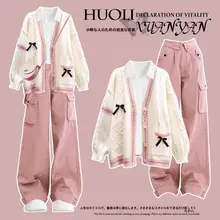 春にぴったり！女性用ニットカーディガン【軽やかで上品なデザイン】
