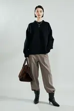 MRS Studios 裏面にライン入りデザインのオーバーサイズセーター【10本撚りウール・カシミヤ混】