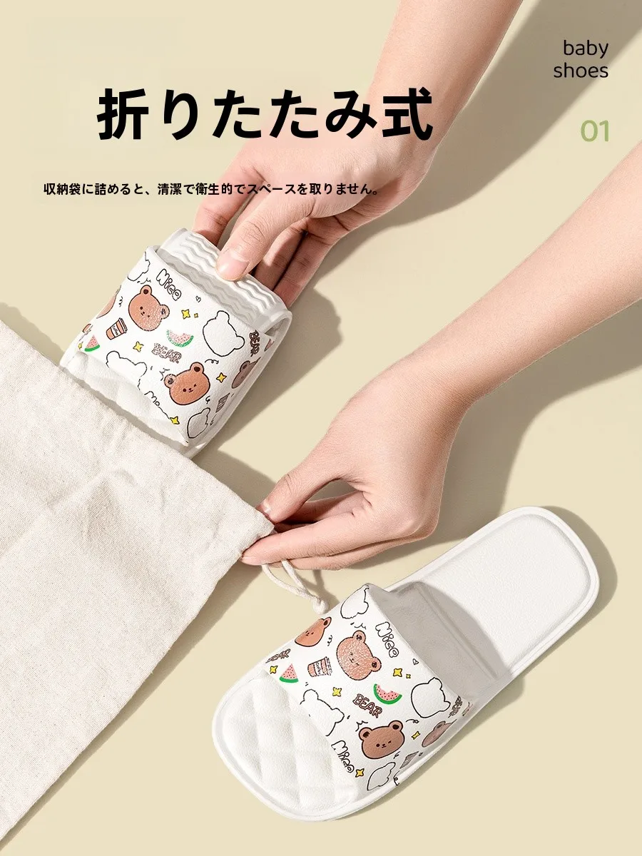 子供用旅行用折りたたみサンダル：ベランダや旅行先での収納・持ち運びに最適な設計