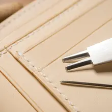 手作り本革二つ折り財布【牛革・小型・メンズ用】