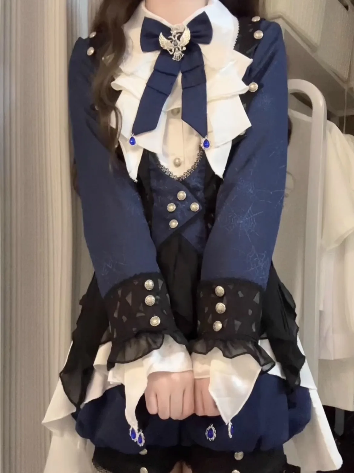 お姫様部屋にぴったりの悪の  王子風ロリータ衣装は、どう選ぶ？