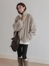 リバーシブルデザインの厚手パーカー【冬用・ゆったりサイズ・女性用】