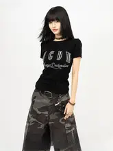 ヴィンテージスタイルの刺繍ロゴ半袖Tシャツ【ブラック・レディース・夏用・タイトフィット】