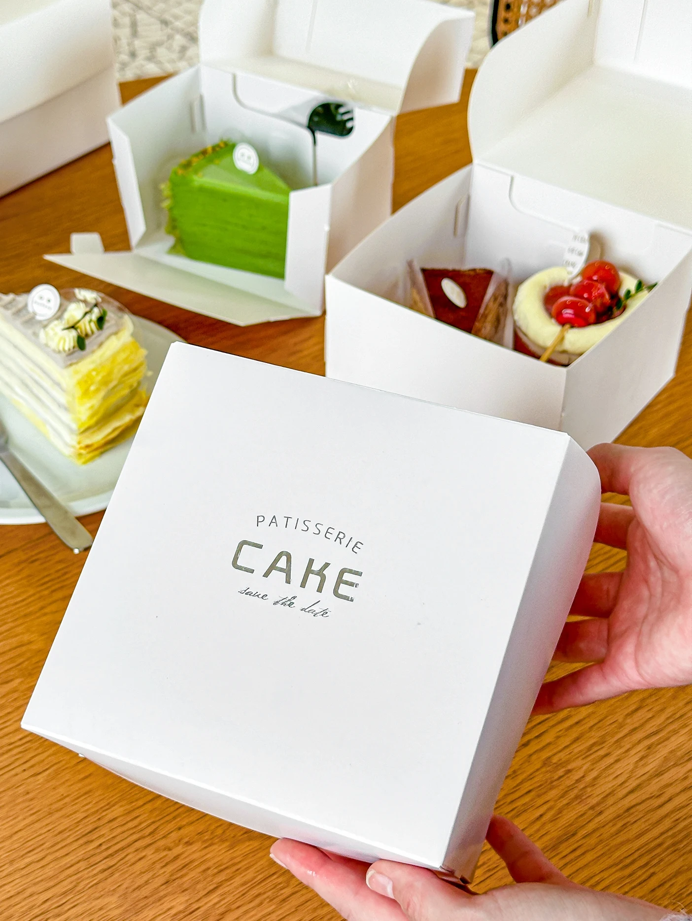 ティラミス用ケーキボックスのカット対応設計と実用性の詳細解析