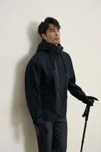 アウトドア用フード付きジャケット【防風・防水・秋冬用】
