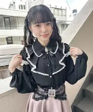 rojita レースオフショルダーシャツ【フリル・リボン付き】